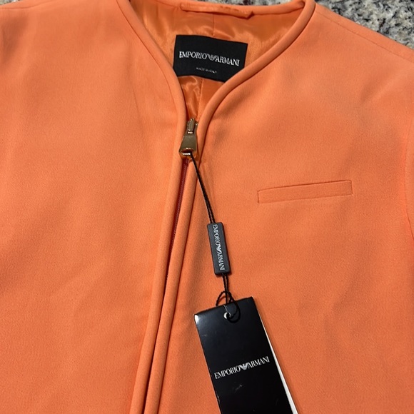 Short Sleeve Armani Blazer Size 42 - Picture 2 of 6